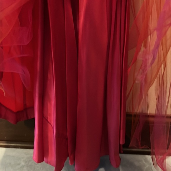 Morgan&Co by Linda Bernell  Tafetta& Tulle  PINK/FUSCIA Formal gown  Size 7/8 Jr - Picture 12 of 12